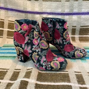 MIA Multicolor Embroidered Ankle Boots